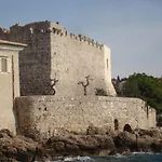 Nena Krk Town